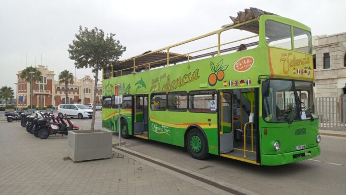 Valencia: Hop-On Hop-Off City Highlights Bus Tour Green Bus - FAQ