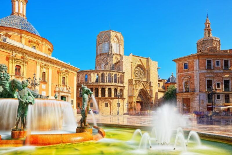 Valencia: Iconic City Attractions Self-Guided Audio Tours - Market Exploration