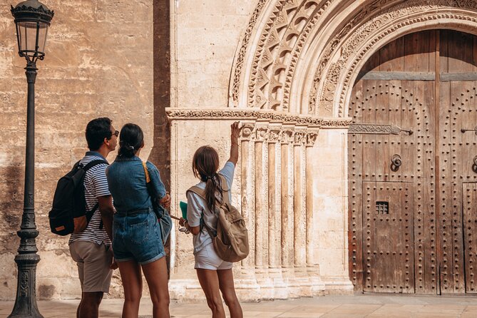 Valencia in Full by Bicycle - Advantages of Cycling Versus Walking