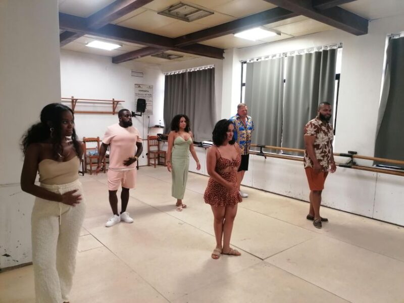 Valencia: Latin Dance & Salsa Class Experience - Cultural Immersion