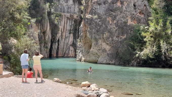 Valencia: Maimona Canyon Hiking Trip With Thermal Springs - Thermal Waters of Fuente De Los Baños