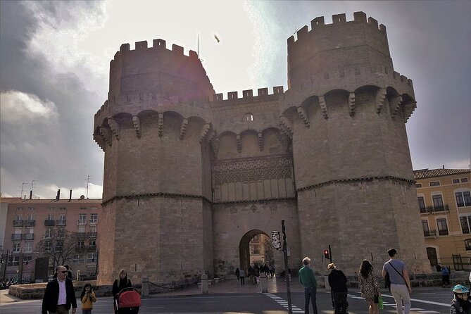 Valencia Medieval Tour - Personalized Experience