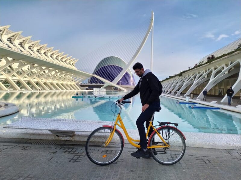 Valencia MOBike Tour - Meeting Point and Requirements