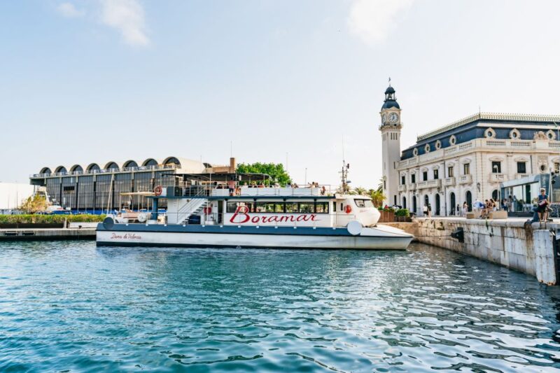 Valencia: Motor Catamaran Cruise With Drink - Meeting Point and Logistics
