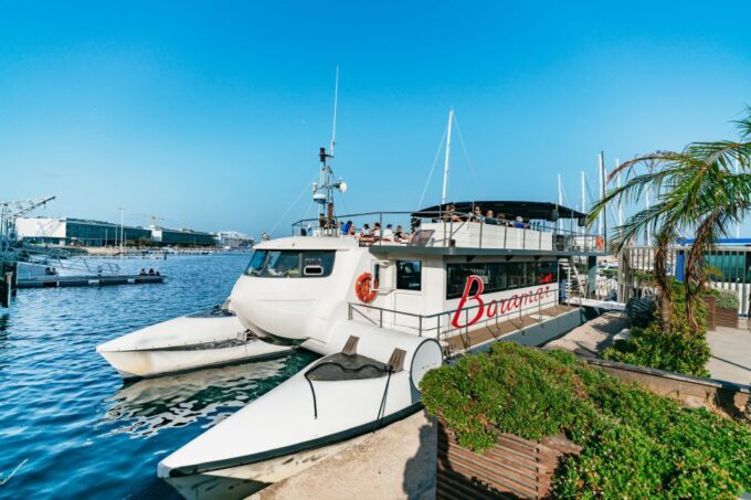 Valencia: Motor Catamaran Cruise With Drink - Frequently Asked Questions