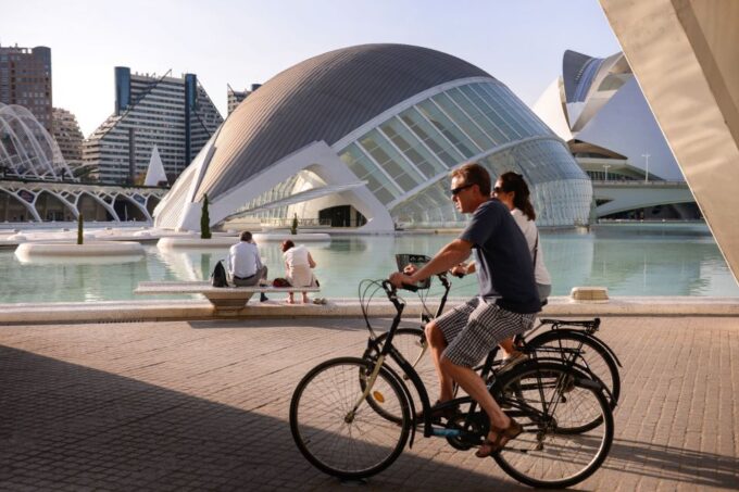 Valencia: Oceanografic, Hemisferic & Science Museum Combos - Frequently Asked Questions