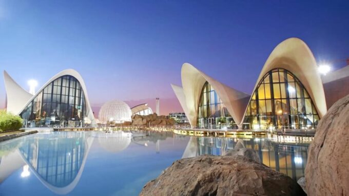 Valencia: Old Town to Modern Marvels Premium EBike Yamaha - FAQ
