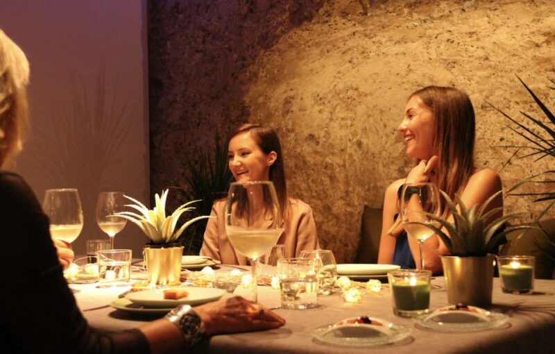 Valencia: Old Town Tour, Wine & Tapas in an 11th Century Monument - Exclusive Access to Historical Monument