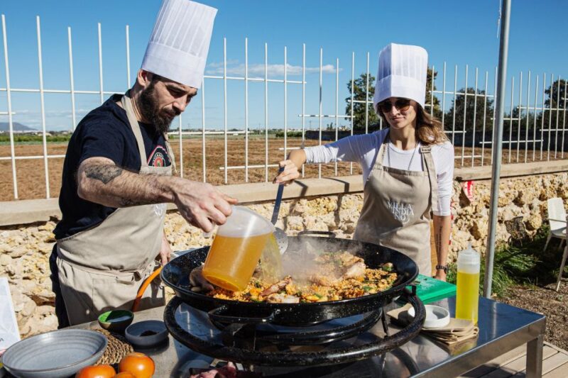 Valencia: Paella Full Experience Workshop at Villa Indiano - Welcome and Reception