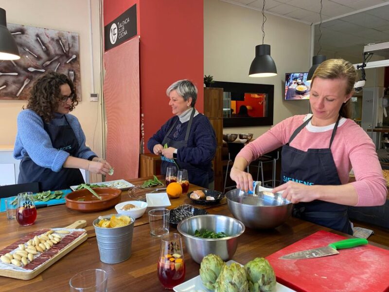 Valencia: Paella Workshop and Algiros Market Visit - Duration and Accessibility
