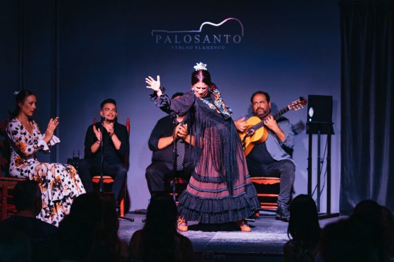 Valencia: Palosanto Flamenco Show Ticket - Key Points