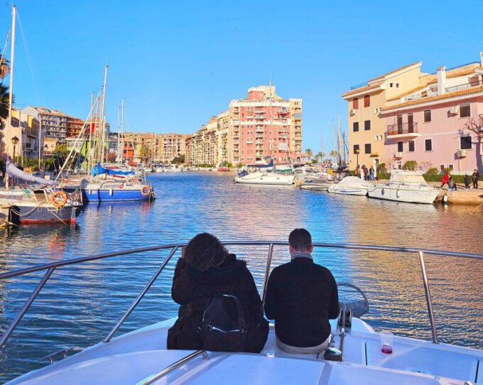 Valencia: Port Saplaya Boat Tour With Free Drink - Accessibility and Group Size