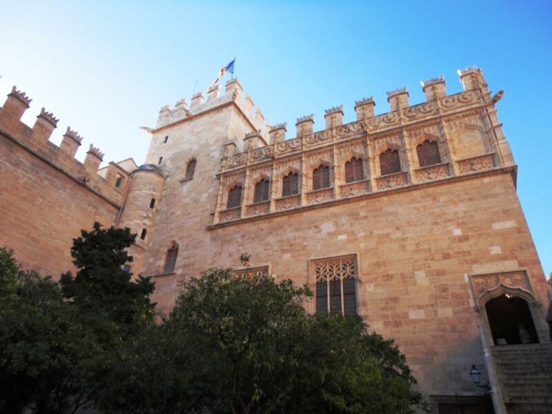 Valencia: Private 4-Hour Walking Tour of the Old Town - Silk Exchange UNESCO Site