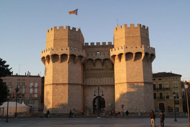 Valencia: Private Exclusive History Tour With a Local Expert - Personalized Tour Tailored