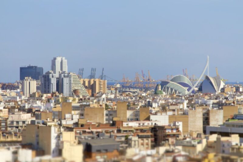 Valencia: Private Guided City Walking Tour - Jardín Del Turia Urban Park