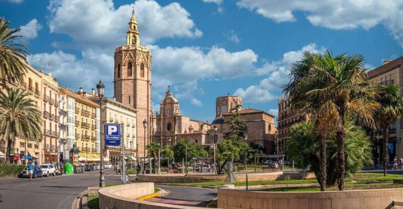 Valencia Private Guided Walking Tour - Valencias Golden Age