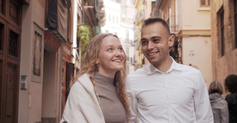 Valencia: Private Photo Shoot With Professional Photographer - Accessible Experience in English