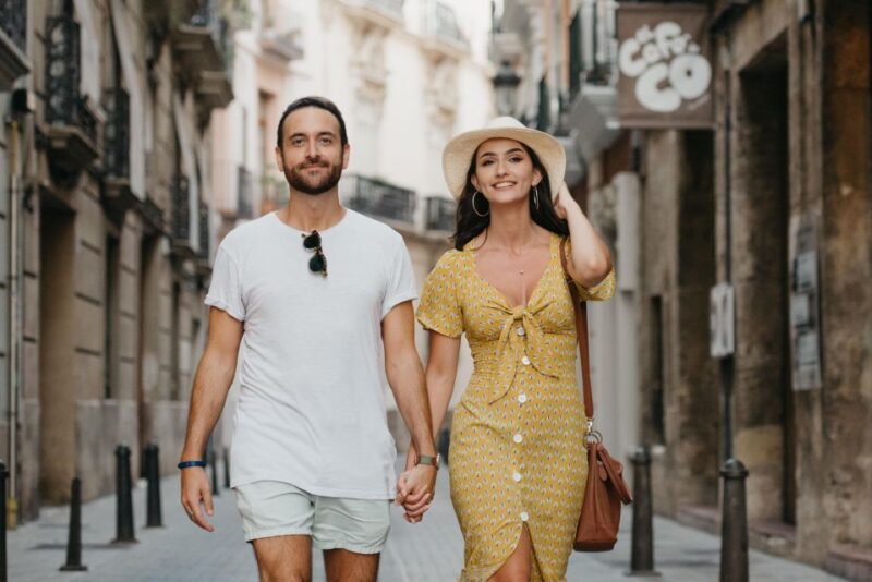 Valencia: Private Photo Tour in the Old Town - Digital Photos and Prints