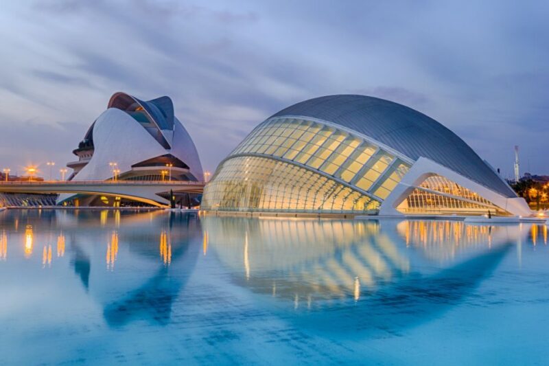 Valencia: Self-Guided City Exploration Game and Walking Tour - Game Features and Experience