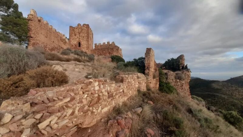Valencia: Serra Castle Tour and Sunset - Itinerary Highlights