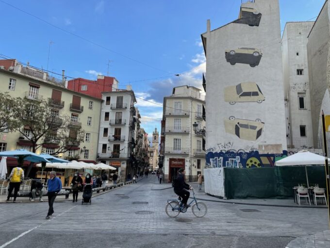 Valencia: Street Art Tour on Bicycle, E-Bike or E-Step - Frequently Asked Questions