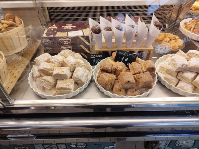 Valencia: Street Food Tour Including Paella & Tapas Tasting - Booking and Cancellation Policy