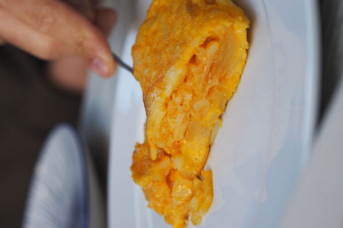 Valencia: Tapas and Drinks Evening Tour - Cancellation and Payment