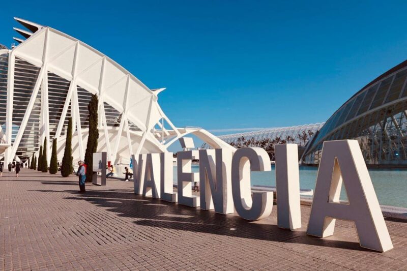 Valencia: Top 25 Highlights Guided Bike Tour - Historic City Center: UNESCO World Heritage Sites