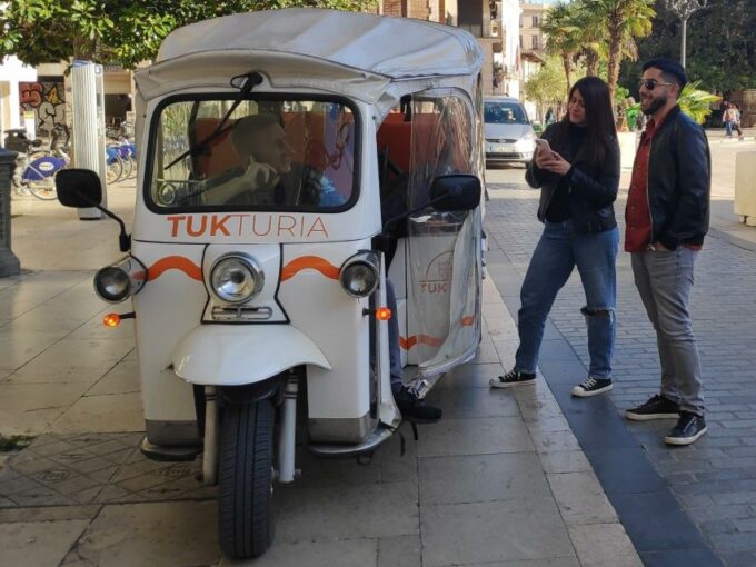 Valencia: Tuk Tuk Historical Tour - Customer Experience