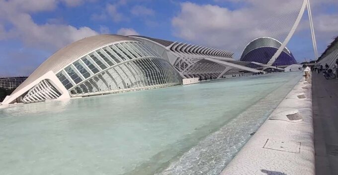 Valencia: Turia Park Guided Bike Tour - Languages