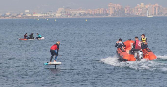 Valencia Wake Foil Class - What to Bring