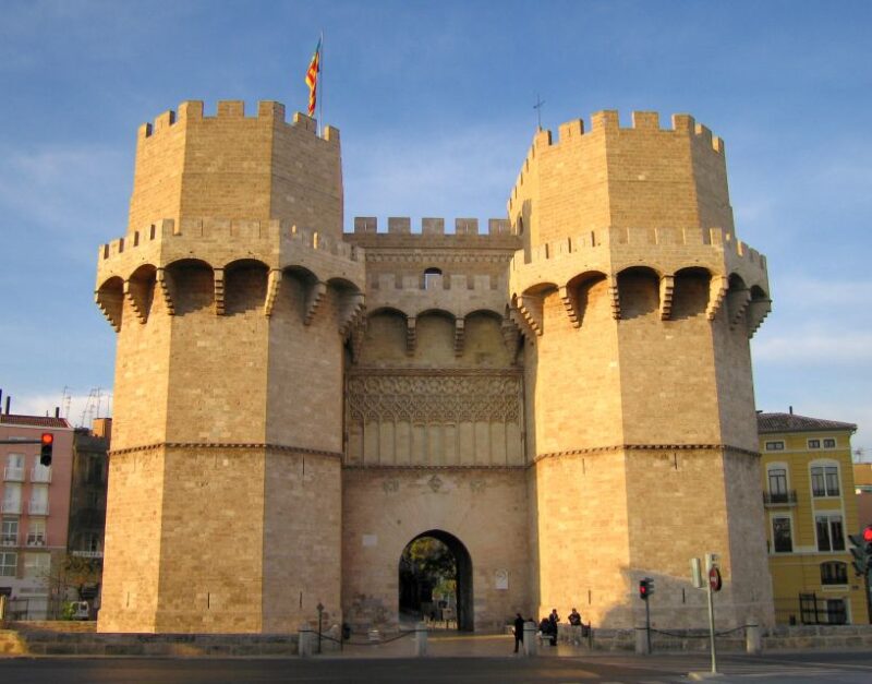 Valencia: Walking Tour of the Medieval City Center - Exploring Valencias Storied Past