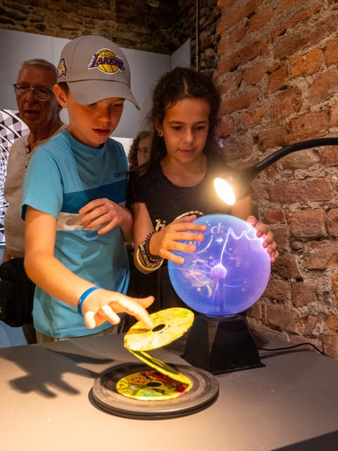 Valencia: World of Illusions Museum Entrance Ticket - Key Points