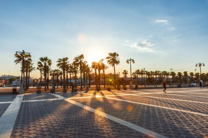 Valencia: Yamaha E Bike; Beaches and City of Arts & Sciences - Tour Inclusions and Requirements