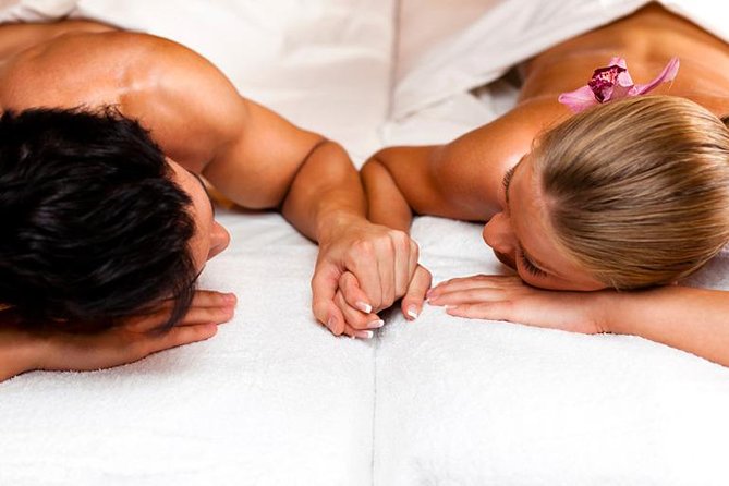 Valentines Day Couples Massage and Facial With Bottle of Champagne - Key Points