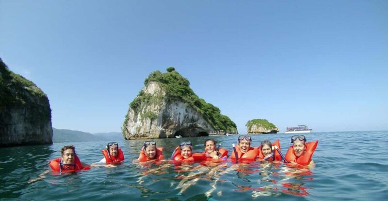 Vallarta: Arcos De Mismaloya Boat Tour & Snorkel + Beach - Meals and Refreshments