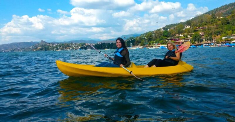 Valle De Bravo: Kayaking Tour - Inclusions and Amenities