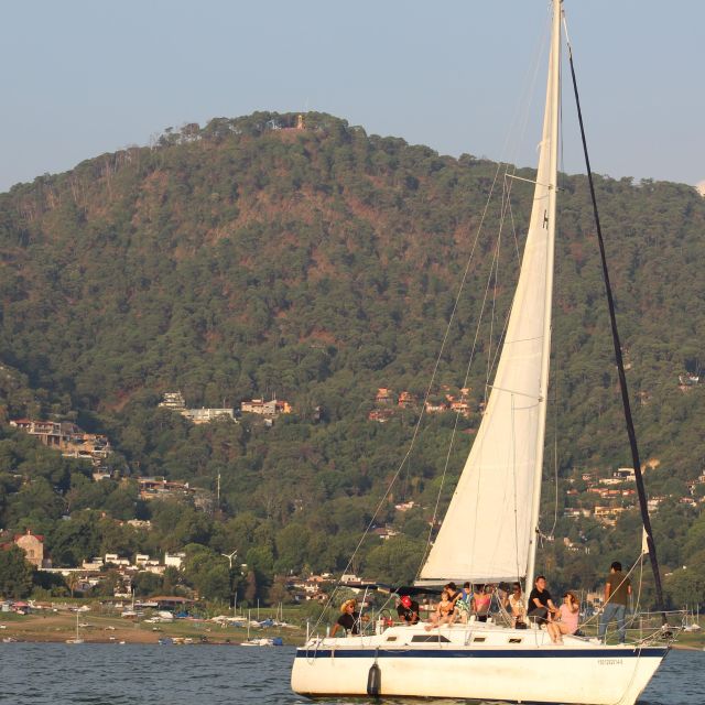 Valle De Bravo: Sailboat - Key Points