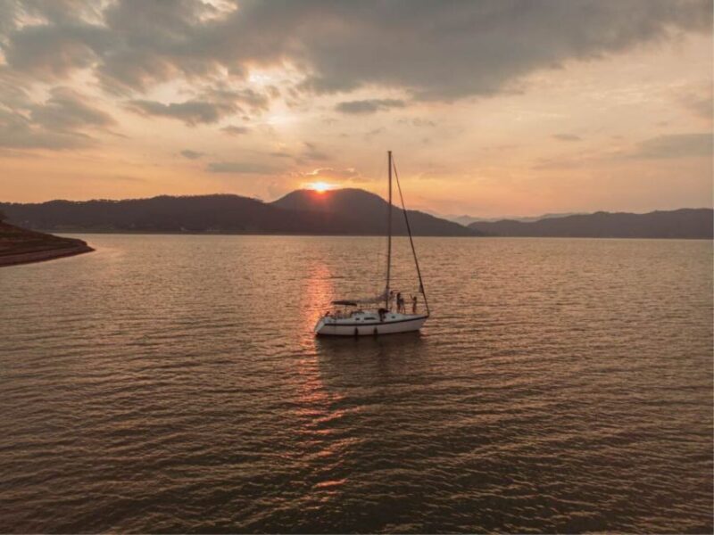Valle De Bravo: Sailboat - Booking Information