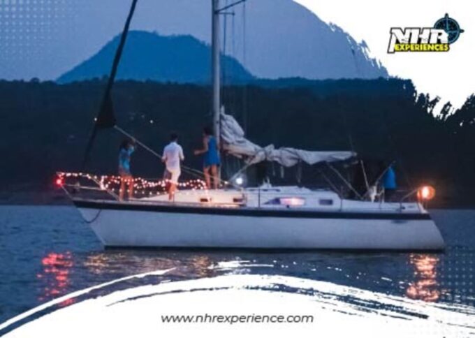 Valle De Bravo: Sailboat - Propulsion and Exploration