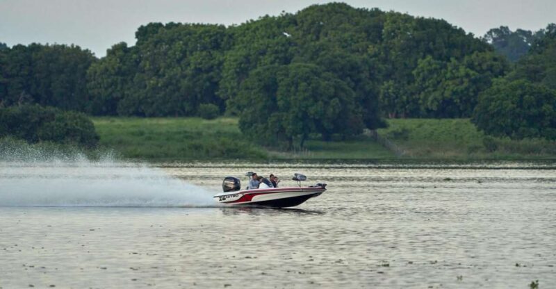 Valle De Bravo: Speedboat - Pricing and Reservation