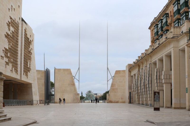 Valletta: Guided City Walking Tour - What to Bring