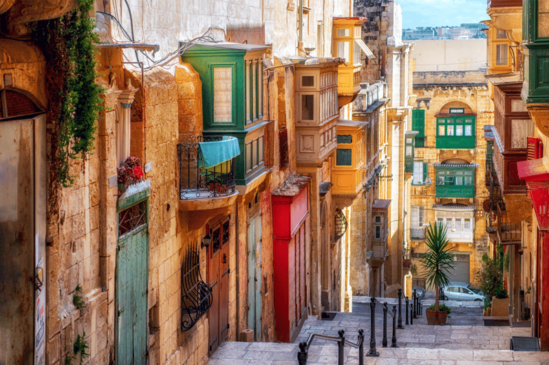 Valletta: Highlights App Guided Tour With Puzzles - Highlights and Attractions