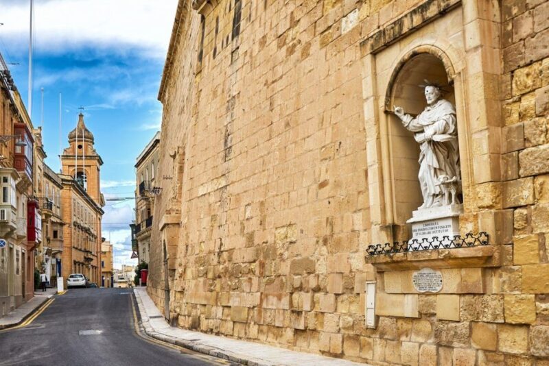 Valletta: Self-Guided Historical Walking Tour (Audio Guide) - Tour Features