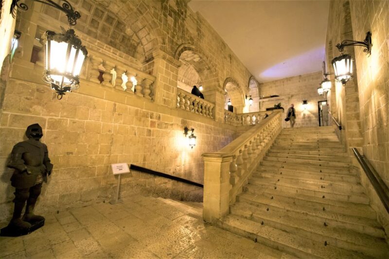 Valletta: The Malta Experience & Tour of Sacra Infermeria - Multilingual Options