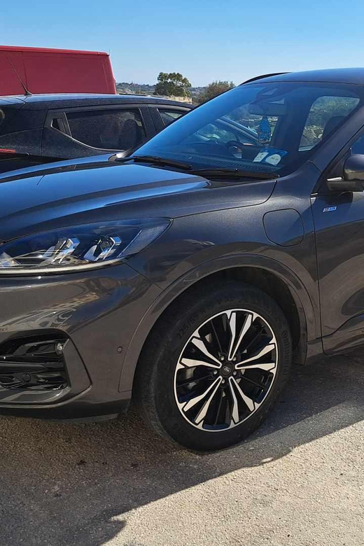 Valletta: Transportation With Private Driver - Key Points