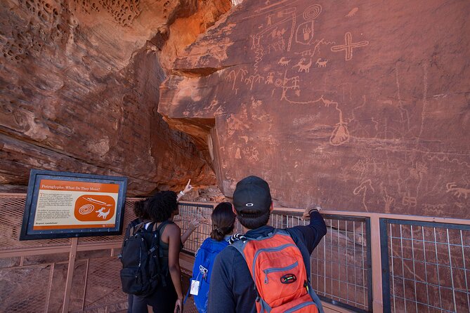 Valley of Fire Guided Hiking Tour and Mojave Desert Adventure - Immersive Outdoor Adventure