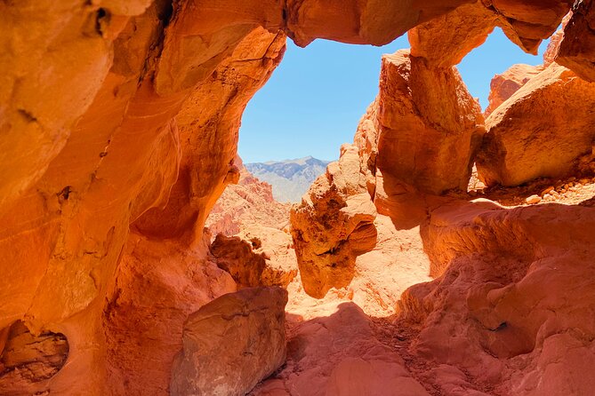 Valley of Fire Guided Tour From Las Vegas - Exploring the Valley of Fire