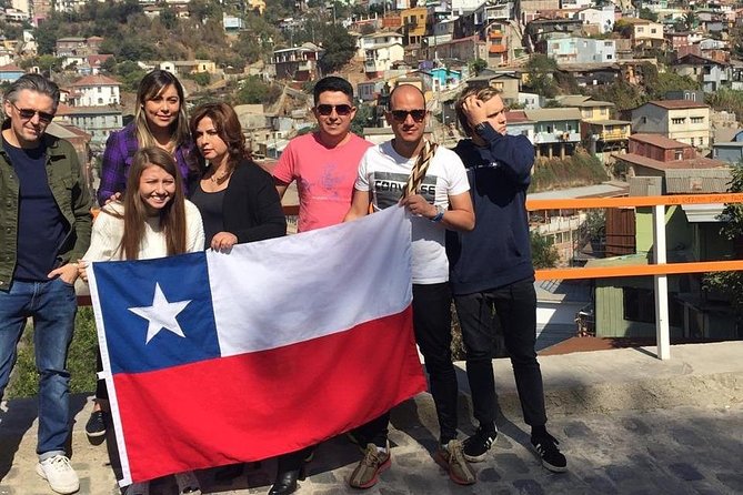Valparaiso and Vina Del Mar Visit Their Houses of Colors - Lunch and Local Cuisine