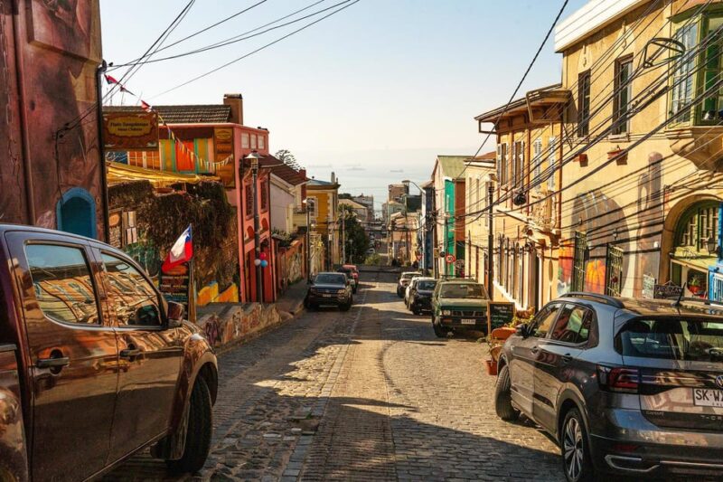 Valparaiso Art and Culture With Tasting in Casablanca - Transportation and Group Size